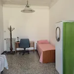 Completo O Private, Centro Vicino Stazione E Al