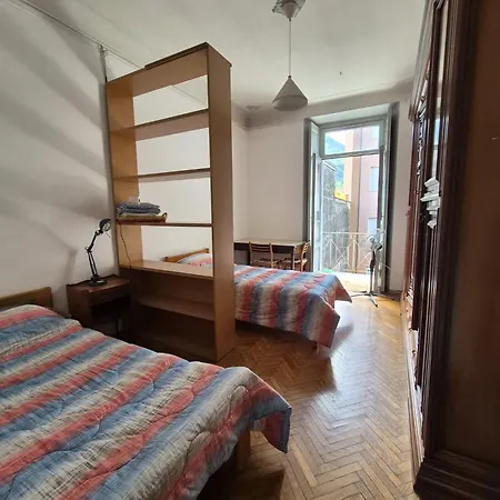Quarto em Acomodações Particulares Completo O Private, Centro Vicino Stazione E Al Lecco