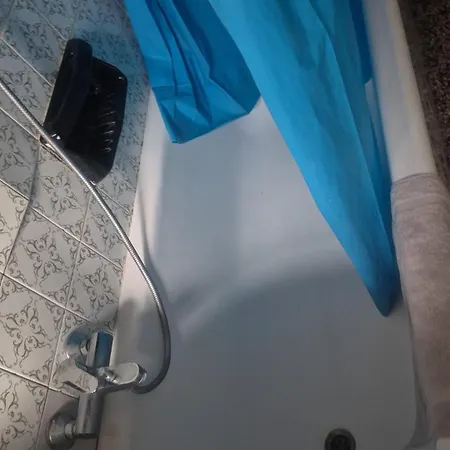 Completo O Private, Centro Vicino Stazione E Al Quarto em Acomodações Particulares