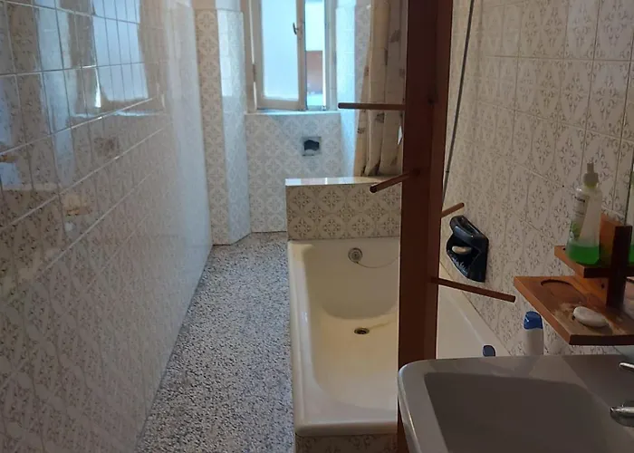 Проживание в семье Completo O Private, Centro Vicino Stazione E Al Лекко