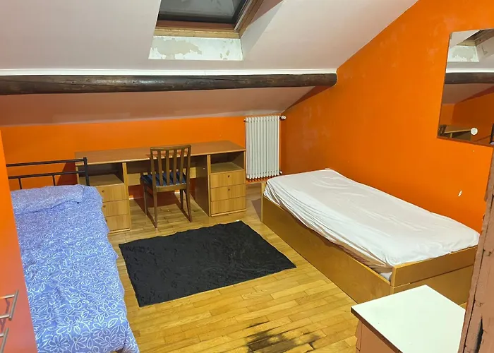 Completo O Private, Centro Vicino Stazione E Al