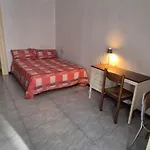 Privatunterkunft Completo O Private, Centro Vicino Stazione E Al