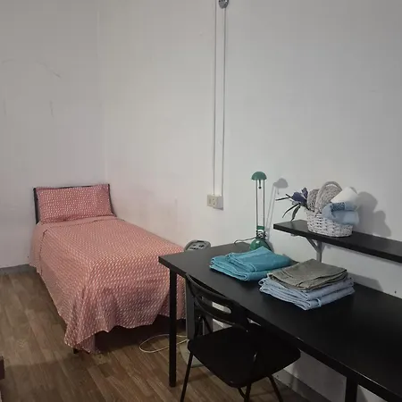 Séjour chez l'habitant Completo O Private, Centro Vicino Stazione E Al Lecco