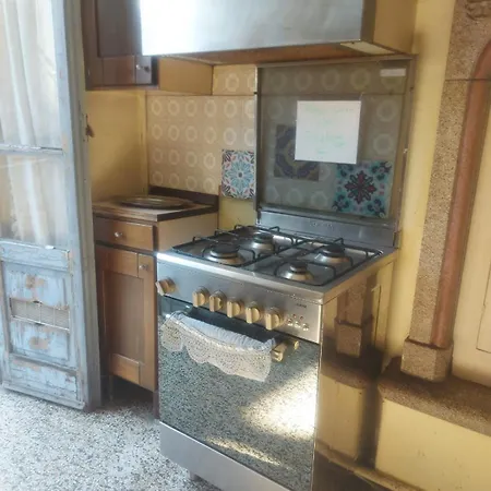 Completo O Private, Centro Vicino Stazione E Al Kwatera prywatna *