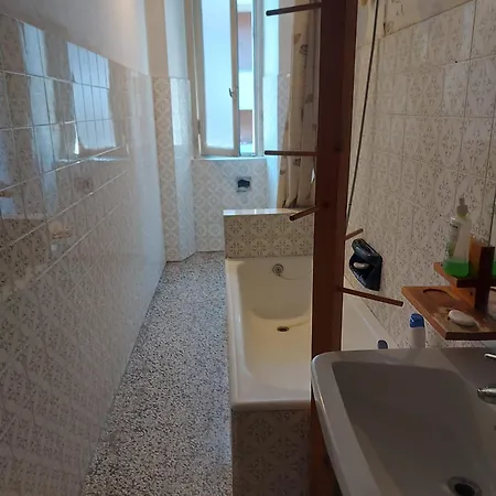 בית אירוח Completo O Private, Centro Vicino Stazione E Al לקו