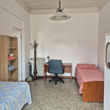 Completo O Private, Centro Vicino Stazione E Al 레코
