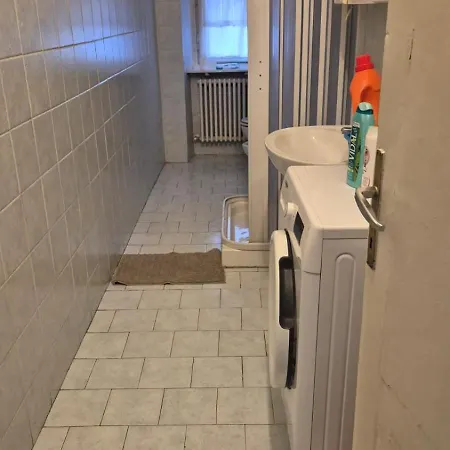 Alloggio in famiglia Completo O Private, Centro Vicino Stazione E Al *