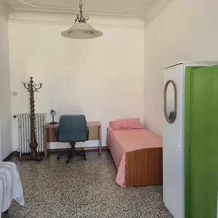 Completo O Private, Centro Vicino Stazione E Al