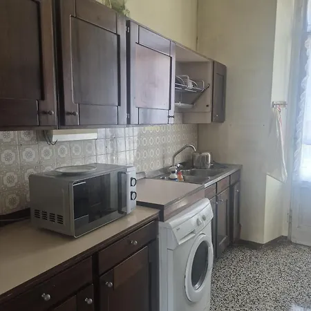 Completo O Private, Centro Vicino Stazione E Al Accommodatie bij particulieren