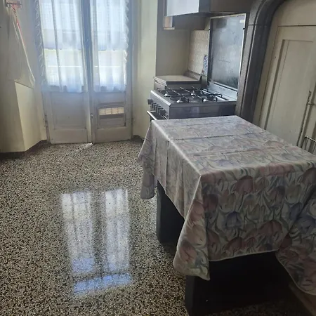 Completo O Private, Centro Vicino Stazione E Al Accommodatie bij particulieren Lecco