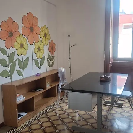 Completo O Private, Centro Vicino Stazione E Al לקו