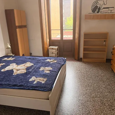 Completo O Private, Centro Vicino Stazione E Al Homestay