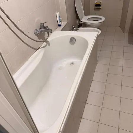 Homestay Completo O Private, Centro Vicino Stazione E Al Lecco